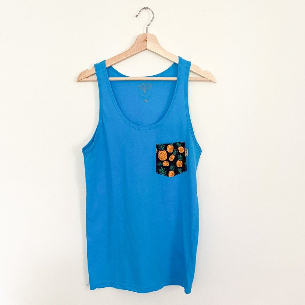 Serengetee Tank with Pineapple Pocket